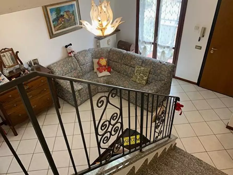 Immagine 17 di Casa quadrifamiliare in vendita  a Massa E Cozzile