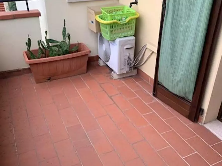 Immagine 10 di Casa quadrifamiliare in vendita  a Massa E Cozzile