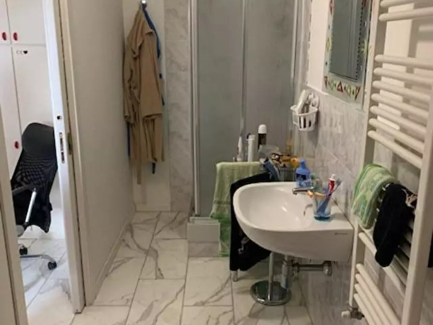 Immagine 12 di Casa quadrifamiliare in vendita  a Massa E Cozzile