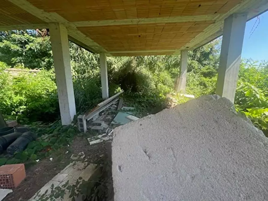 Immagine 5 di Casa indipendente in vendita  a Massa