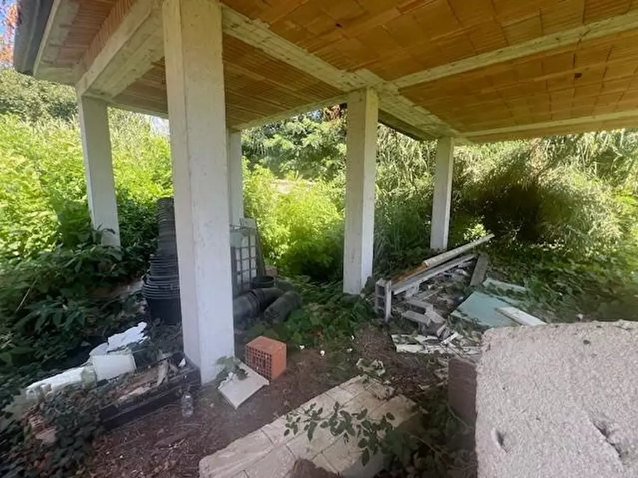 Immagine 4 di Casa indipendente in vendita  a Massa