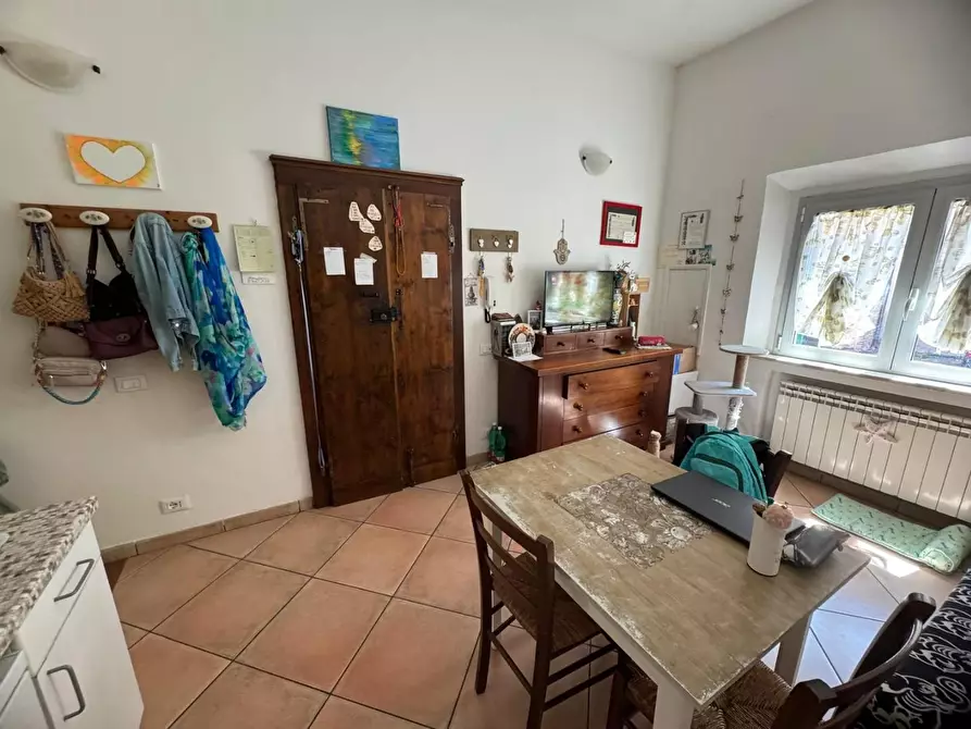 Immagine 3 di Appartamento in vendita  a Siena