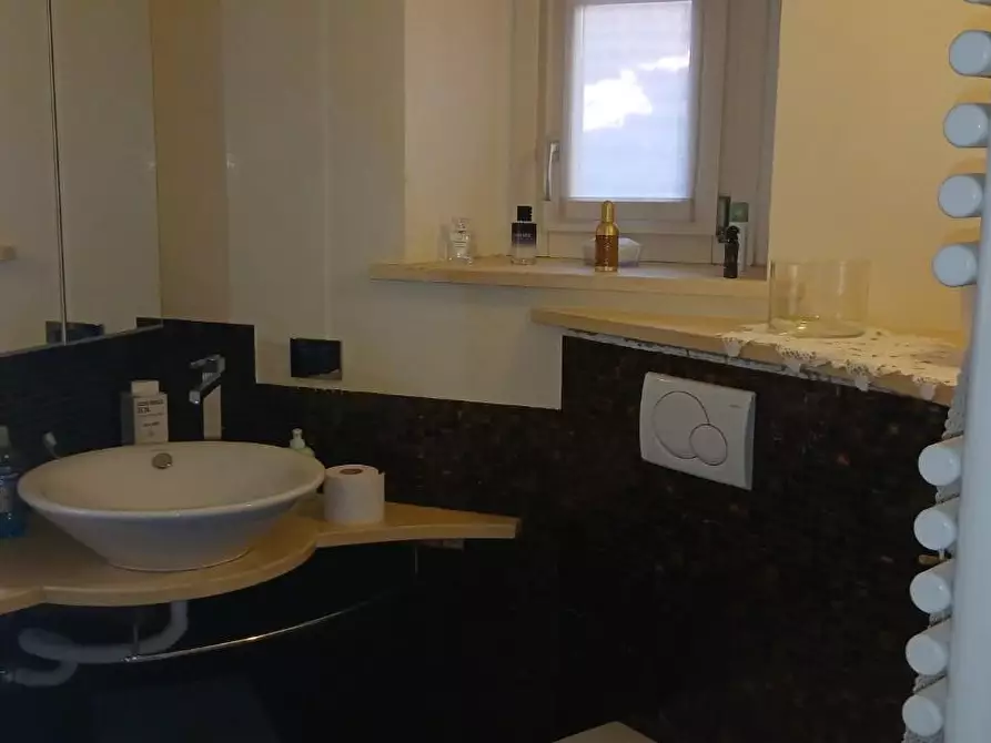 Immagine 55 di Terratetto in vendita  a Massa