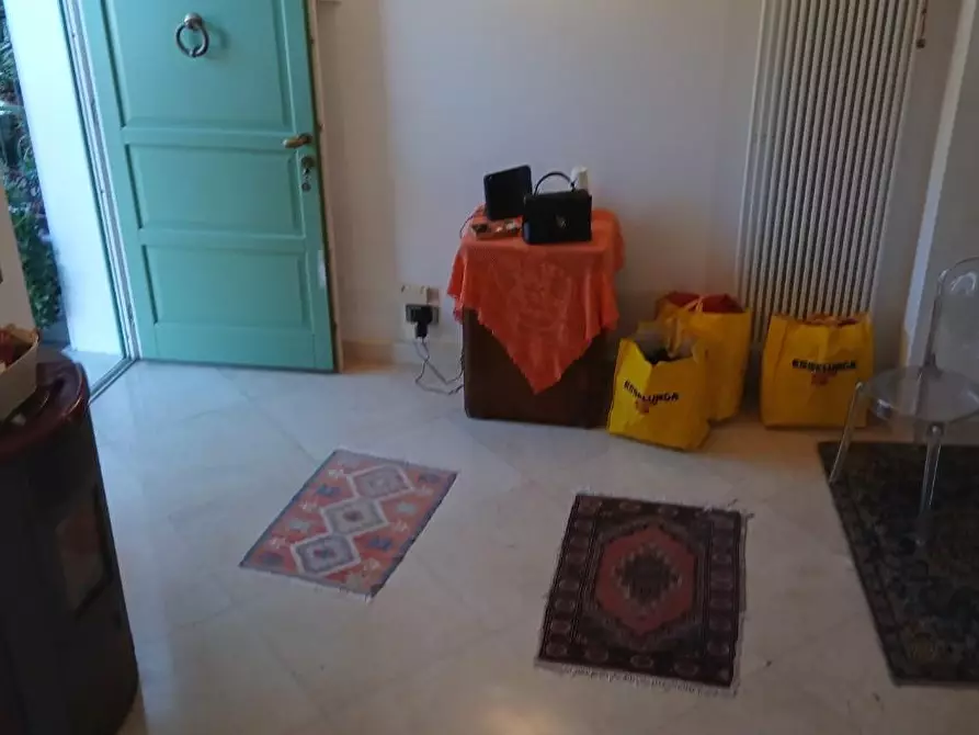 Immagine 51 di Terratetto in vendita  a Massa