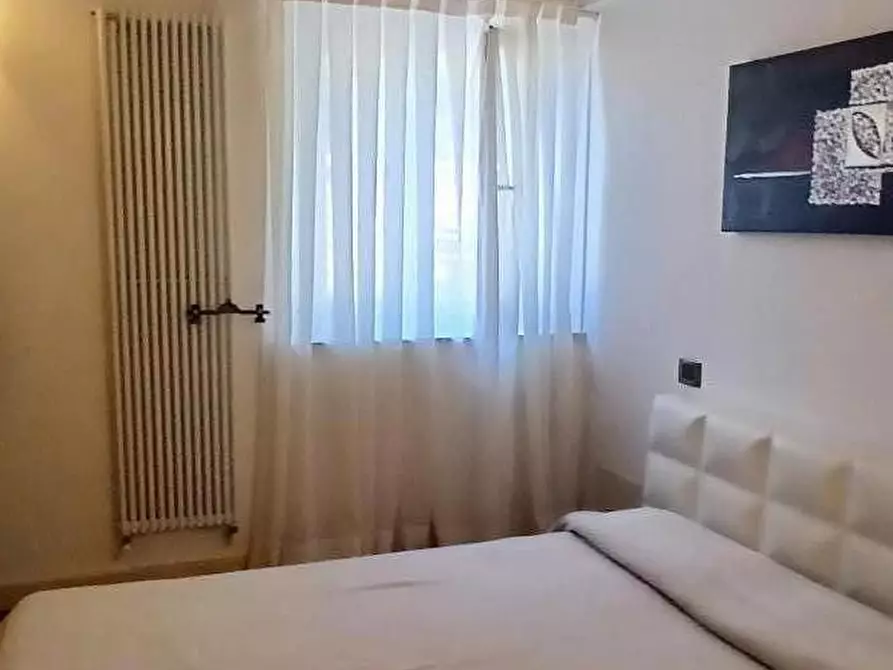 Immagine 31 di Terratetto in vendita  a Massa