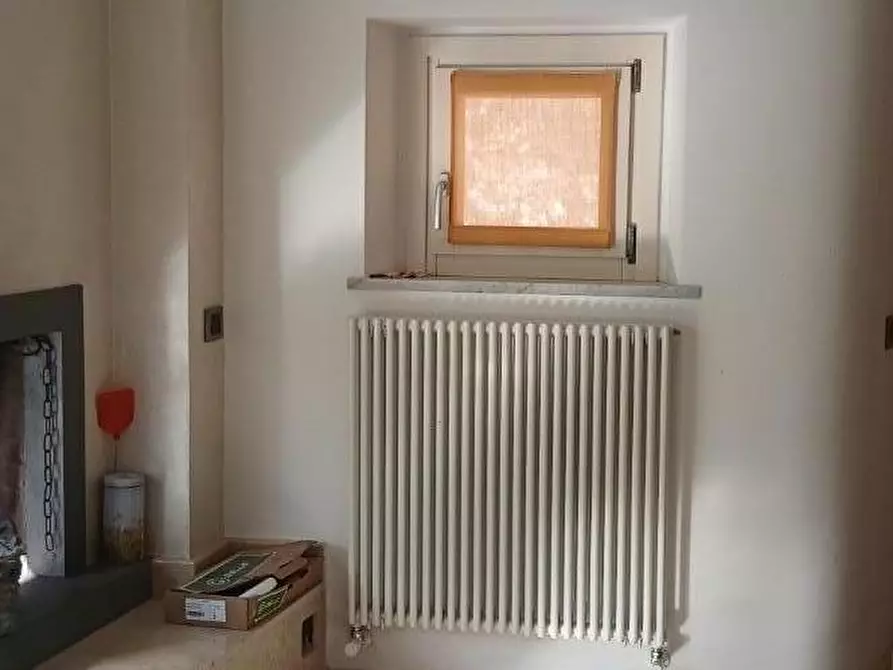 Immagine 47 di Terratetto in vendita  a Massa