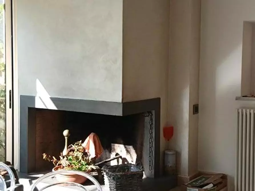 Immagine 46 di Terratetto in vendita  a Massa