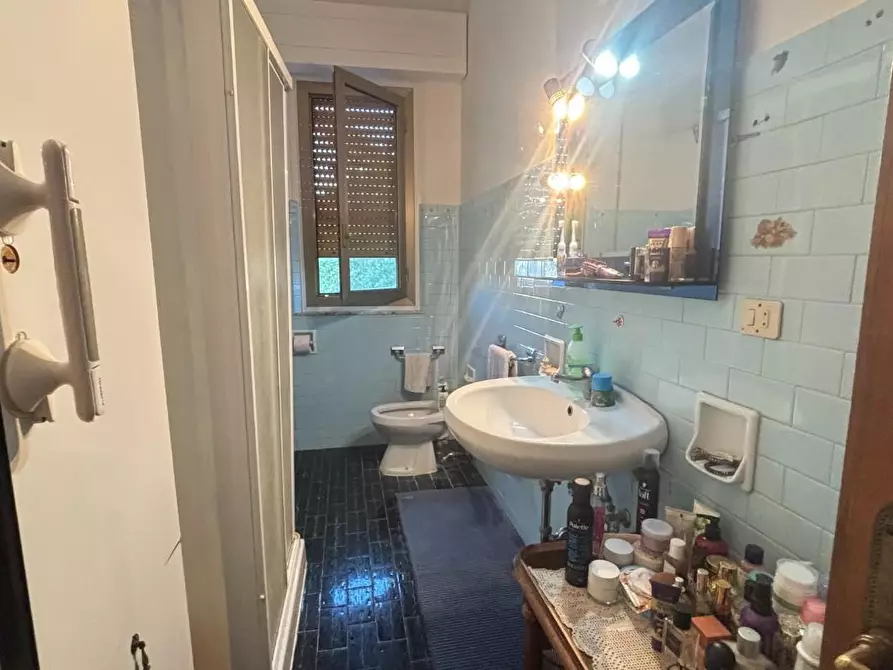 Immagine 21 di Appartamento in vendita  a Cascina