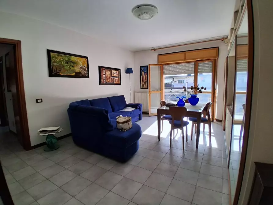 Immagine 1 di Mansarda in vendita  a Aulla