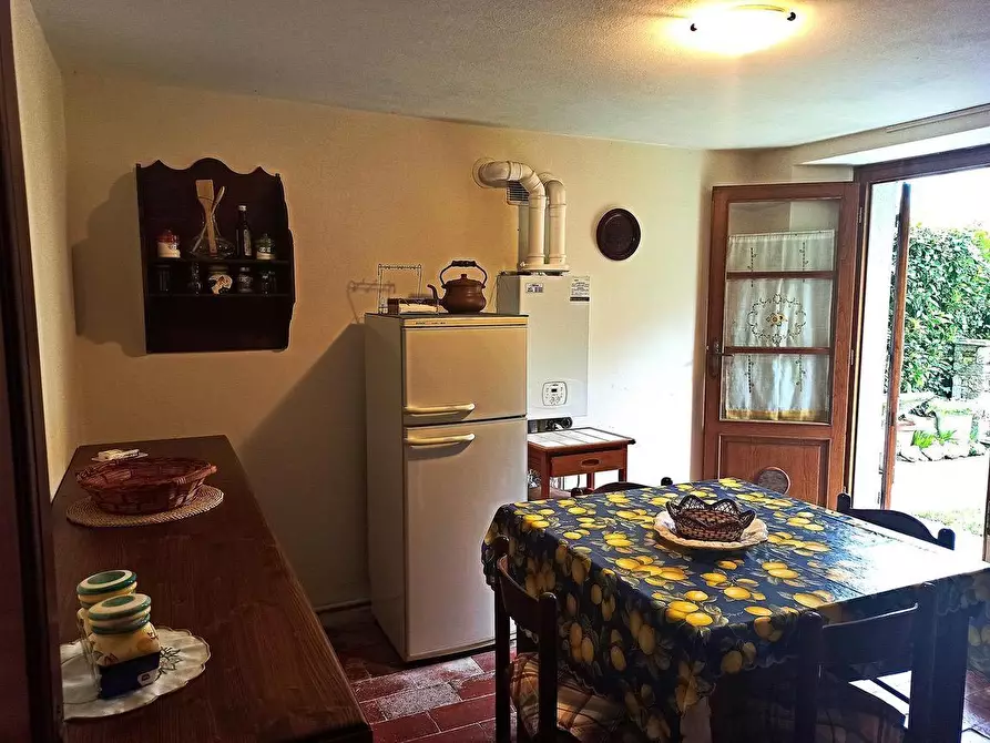 Immagine 13 di Casa semindipendente in vendita  a Stazzema