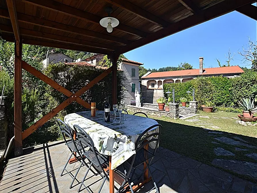 Immagine 12 di Casa semindipendente in vendita  a Stazzema