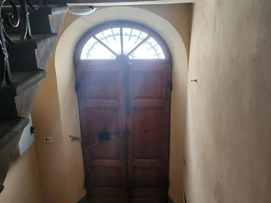 Immagine 3 di Appartamento in vendita  a Lucca