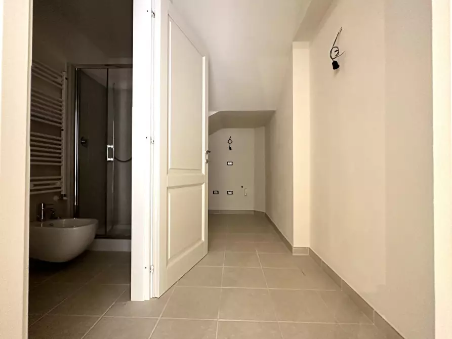 Immagine 16 di Appartamento in vendita  a Rosignano Marittimo