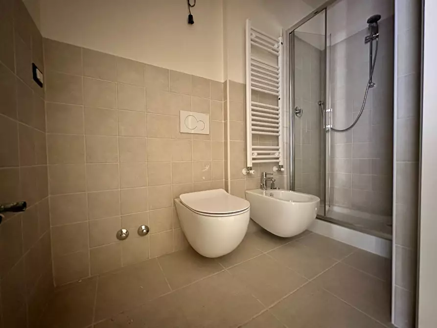 Immagine 17 di Appartamento in vendita  a Rosignano Marittimo