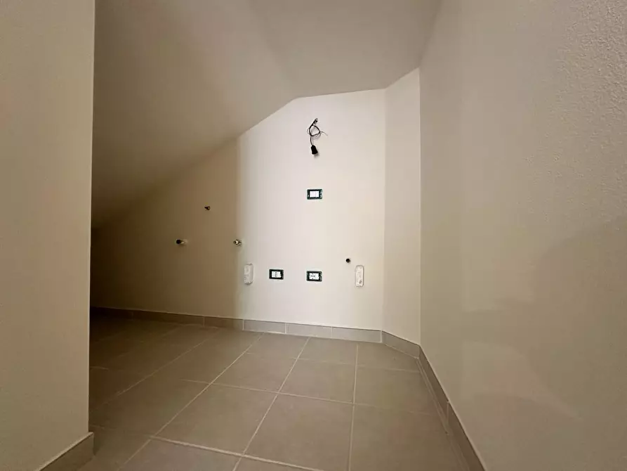 Immagine 18 di Appartamento in vendita  a Rosignano Marittimo