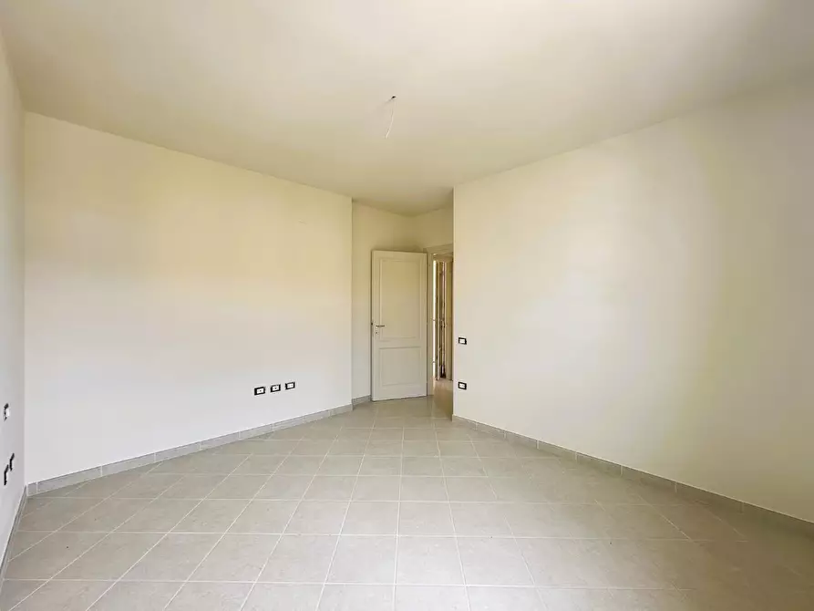 Immagine 10 di Appartamento in vendita  a Rosignano Marittimo