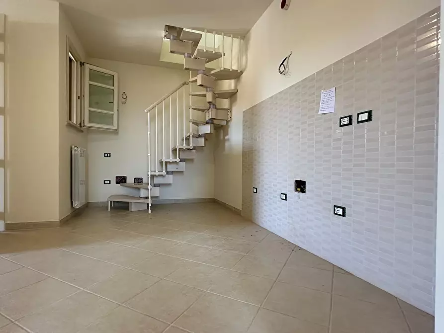 Immagine 14 di Appartamento in vendita  a Rosignano Marittimo