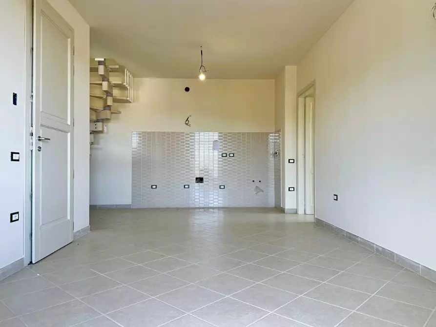 Immagine 13 di Appartamento in vendita  a Rosignano Marittimo