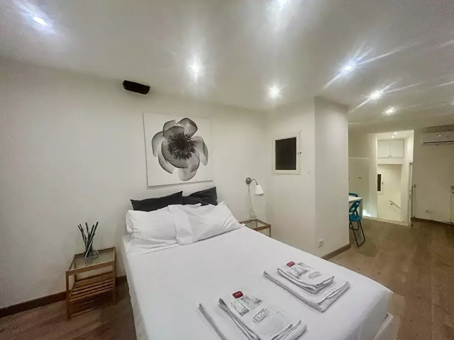 Immagine 15 di Appartamento in vendita  a Siena