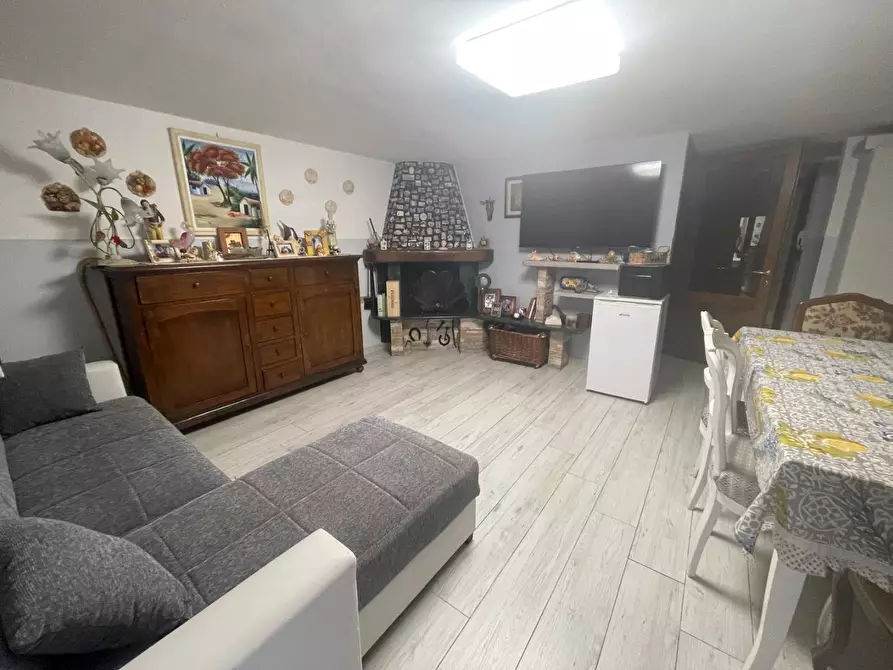 Immagine 7 di Villetta a schiera in vendita  a Carrara