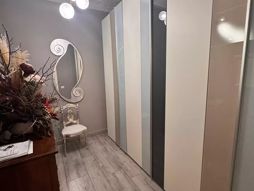 Immagine 12 di Porzione di casa in vendita  a Siena