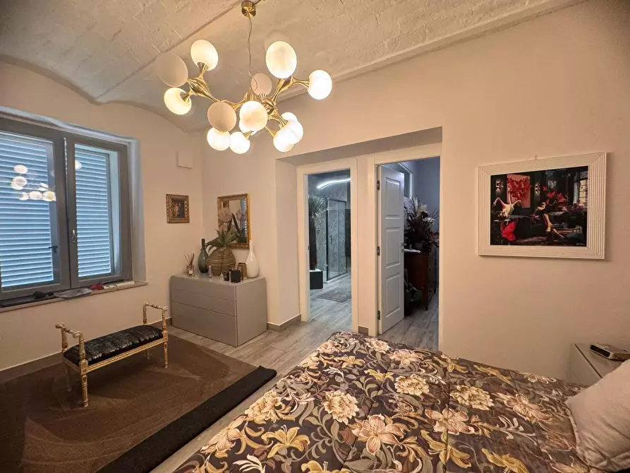 Immagine 11 di Porzione di casa in vendita  a Siena