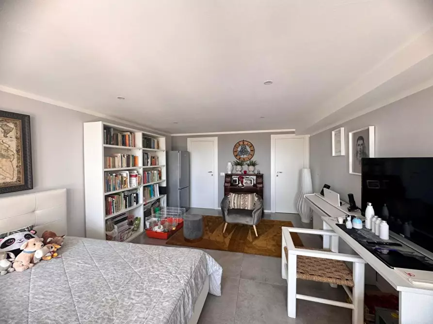 Immagine 20 di Porzione di casa in vendita  a Siena