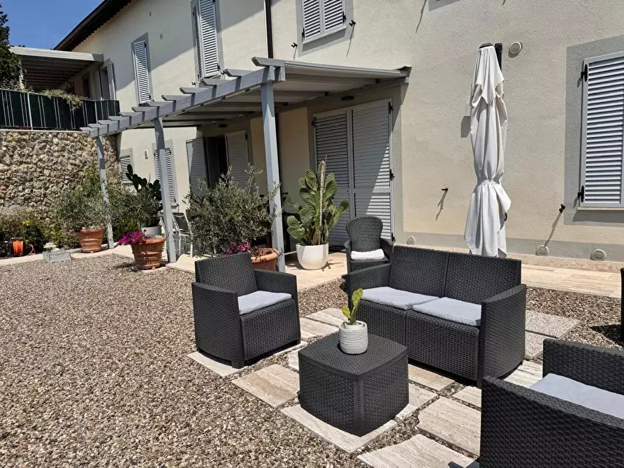 Immagine 2 di Porzione di casa in vendita  a Siena