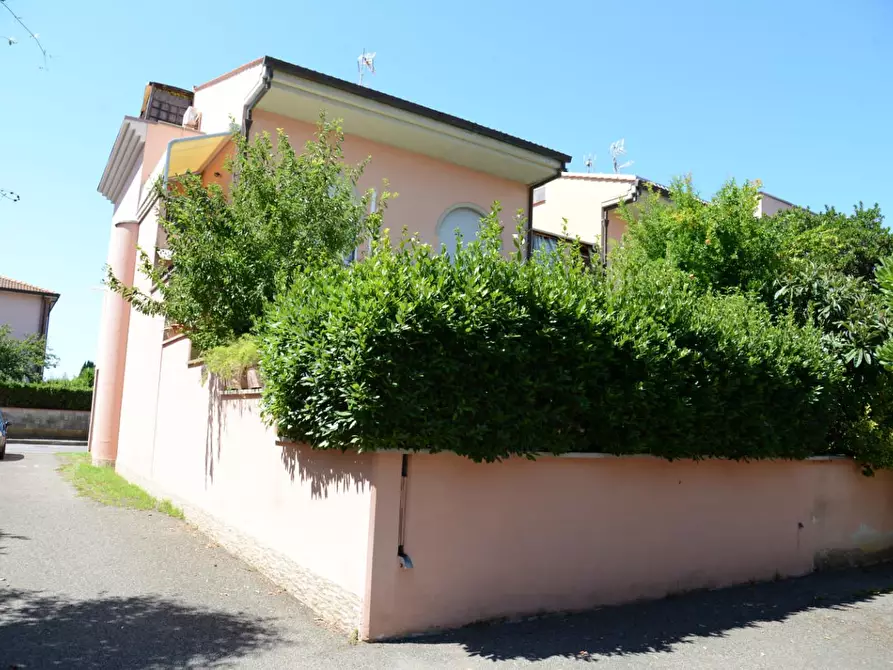 Immagine 3 di Villetta a schiera in vendita  a Vecchiano