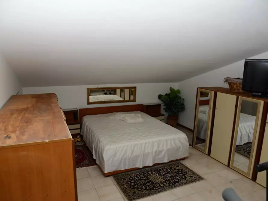 Immagine 36 di Villetta a schiera in vendita  a Vecchiano