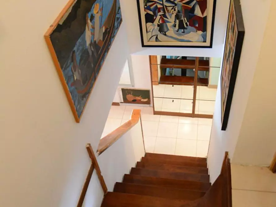 Immagine 33 di Villetta a schiera in vendita  a Vecchiano