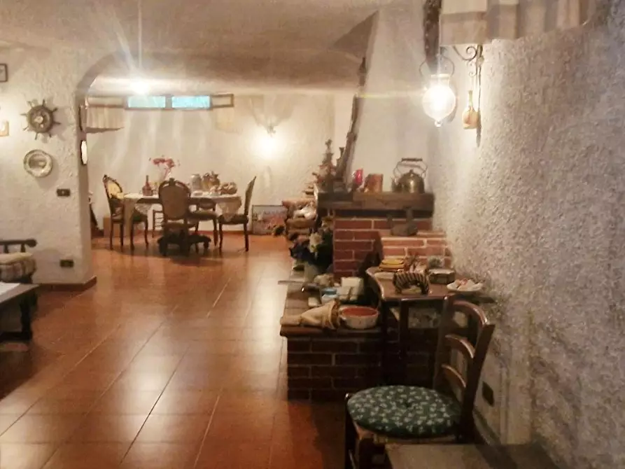 Immagine 14 di Villa in vendita  a Viareggio