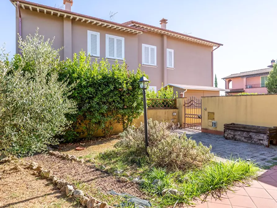 Immagine 7 di Appartamento in vendita  a Pontedera