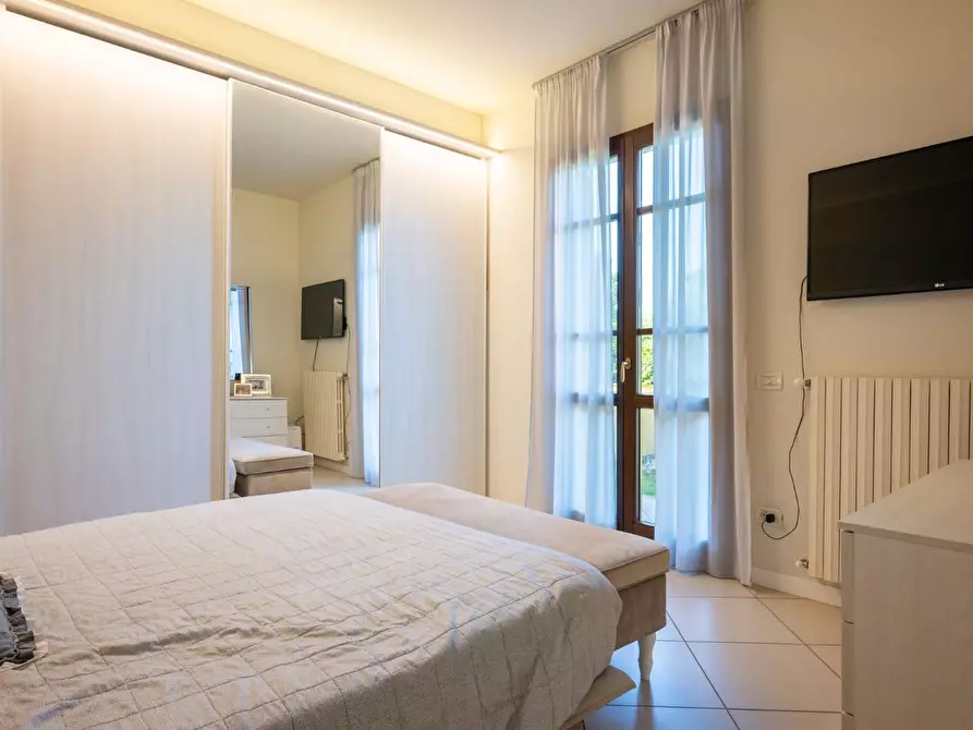 Immagine 19 di Appartamento in vendita  a Pontedera