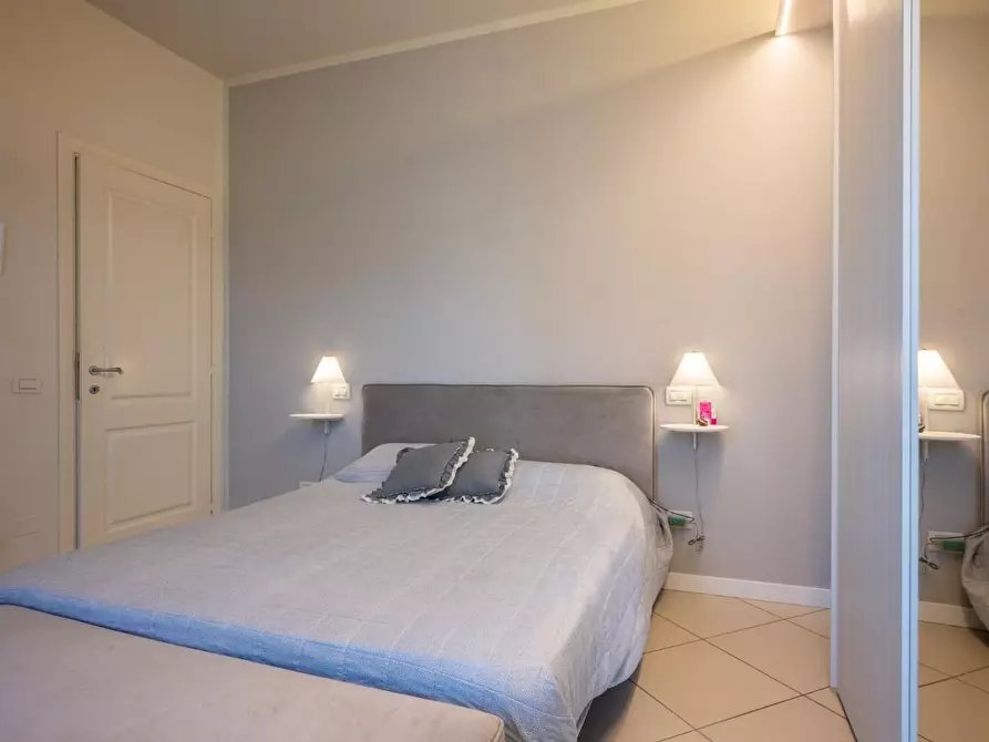 Immagine 21 di Appartamento in vendita  a Pontedera