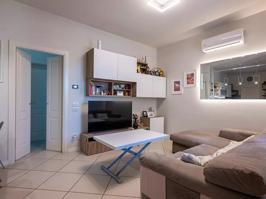 Immagine 9 di Appartamento in vendita  a Pontedera