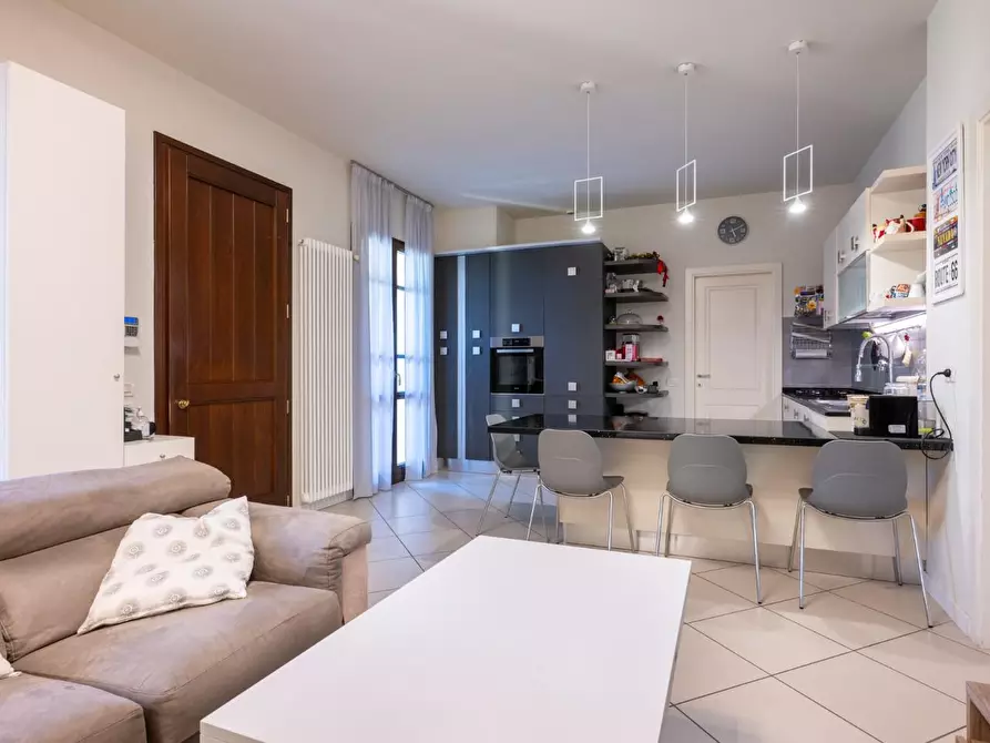 Immagine 16 di Appartamento in vendita  a Pontedera