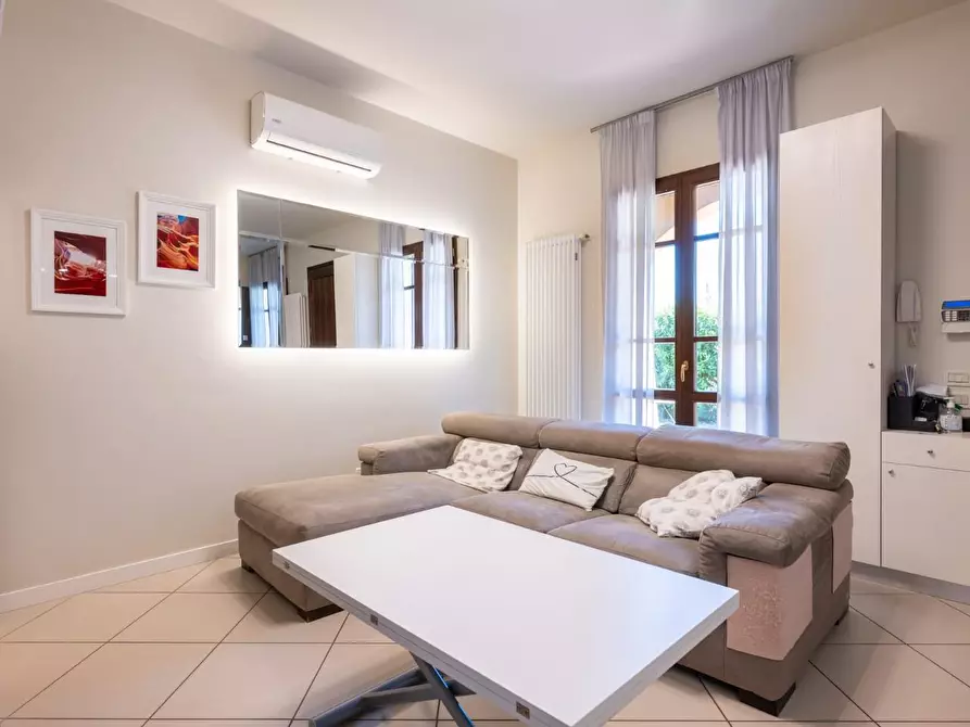 Immagine 15 di Appartamento in vendita  a Pontedera