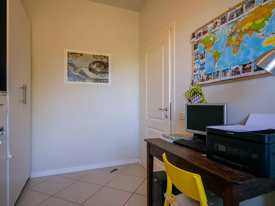 Immagine 29 di Appartamento in vendita  a Pontedera