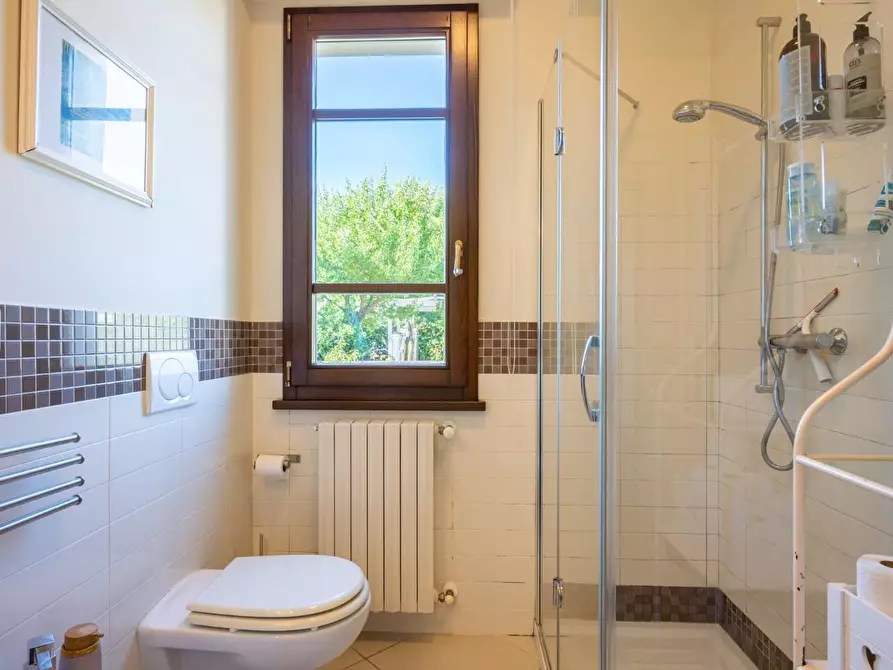 Immagine 26 di Appartamento in vendita  a Pontedera