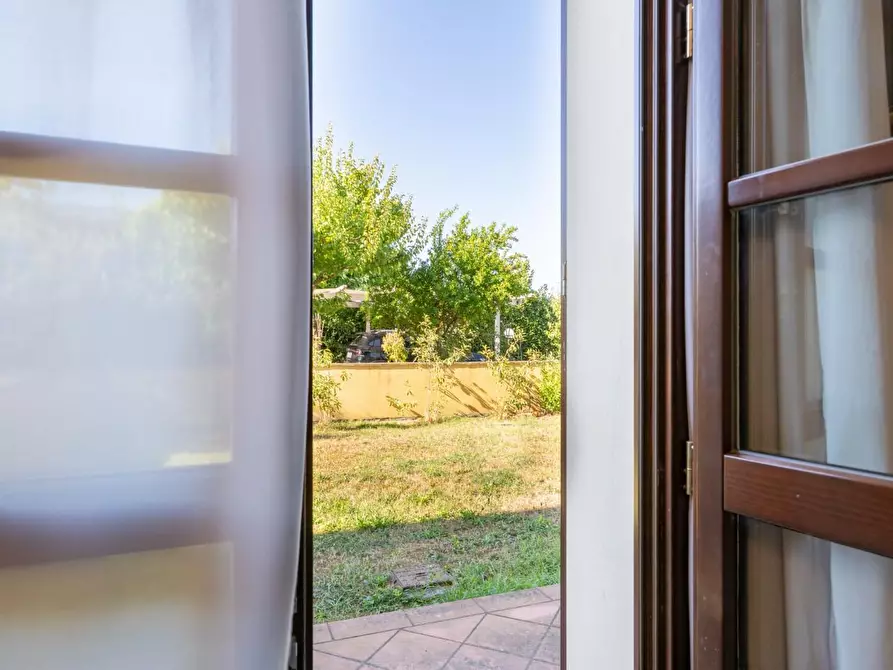 Immagine 23 di Appartamento in vendita  a Pontedera