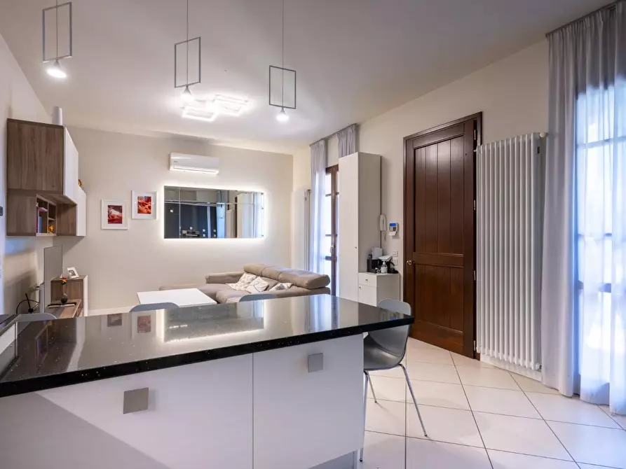 Immagine 13 di Appartamento in vendita  a Pontedera