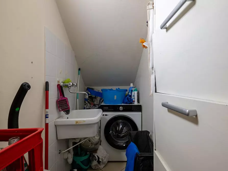 Immagine 18 di Appartamento in vendita  a Pontedera