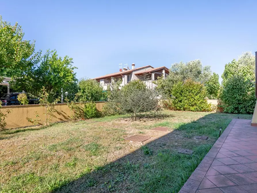 Immagine 24 di Appartamento in vendita  a Pontedera