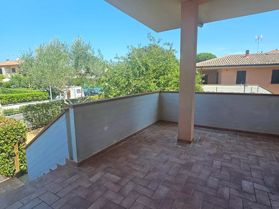 Immagine 8 di Casa bifamiliare in vendita  a Collesalvetti