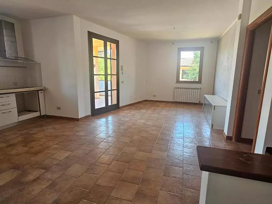 Immagine 3 di Casa bifamiliare in vendita  a Collesalvetti