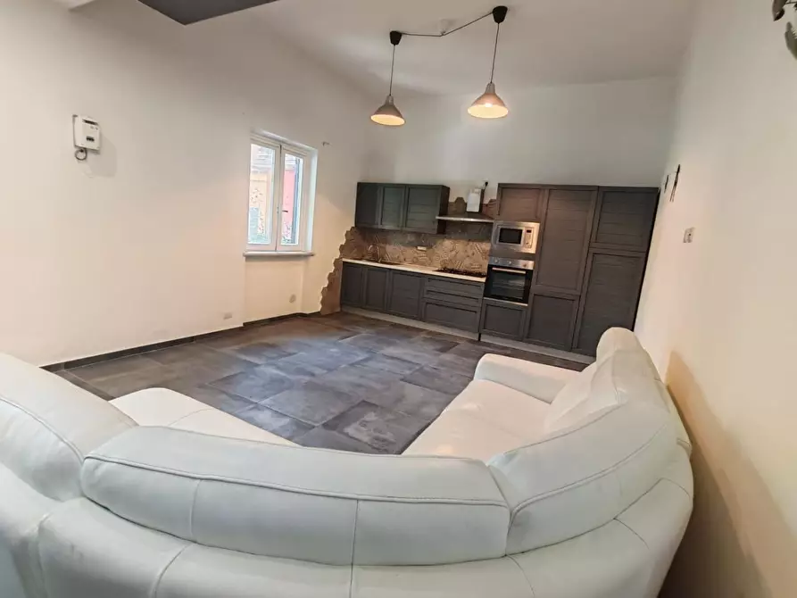 Immagine 3 di Casa semindipendente in vendita  a Carrara