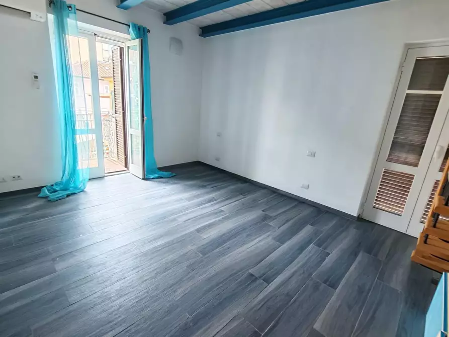 Immagine 30 di Casa semindipendente in vendita  a Carrara