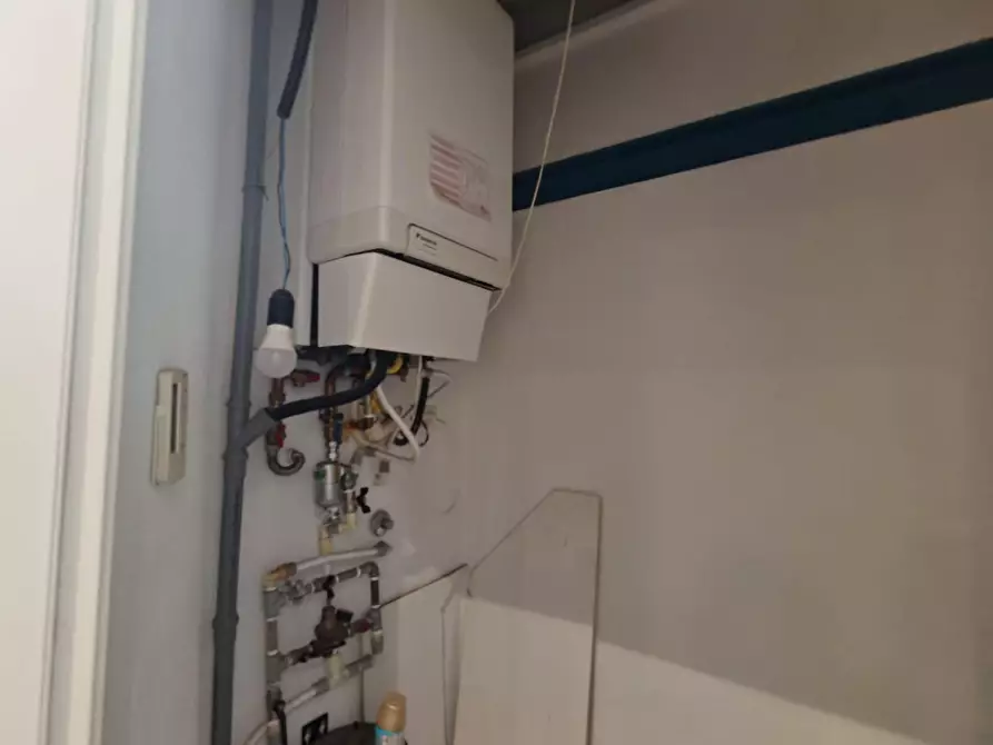 Immagine 2 di Casa semindipendente in vendita  a Carrara