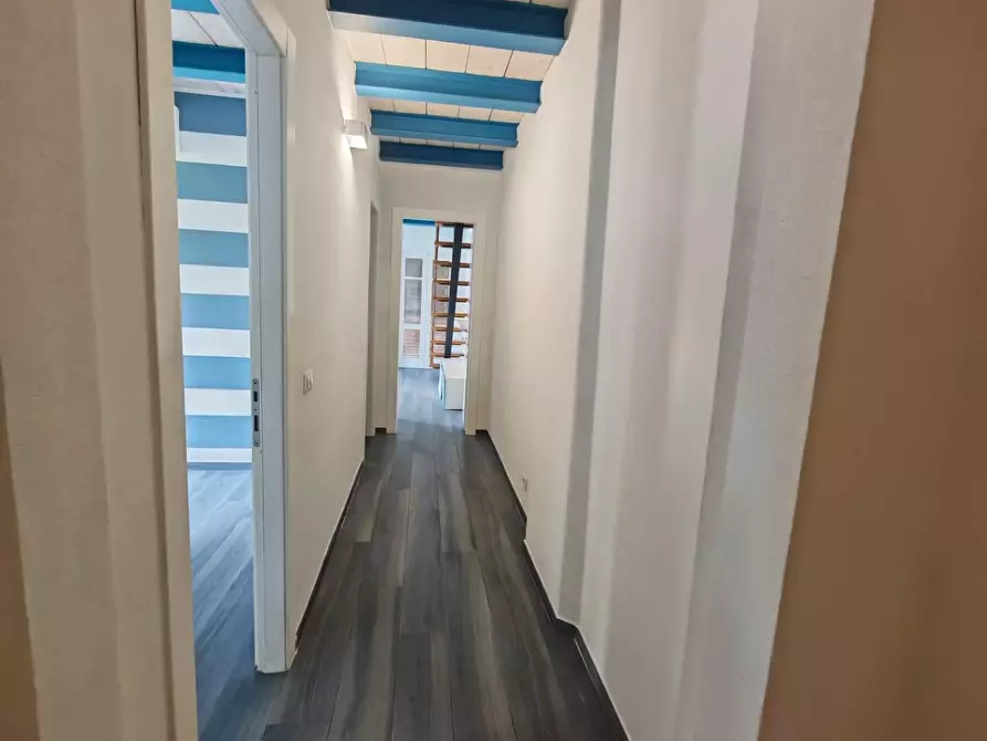 Immagine 36 di Casa semindipendente in vendita  a Carrara